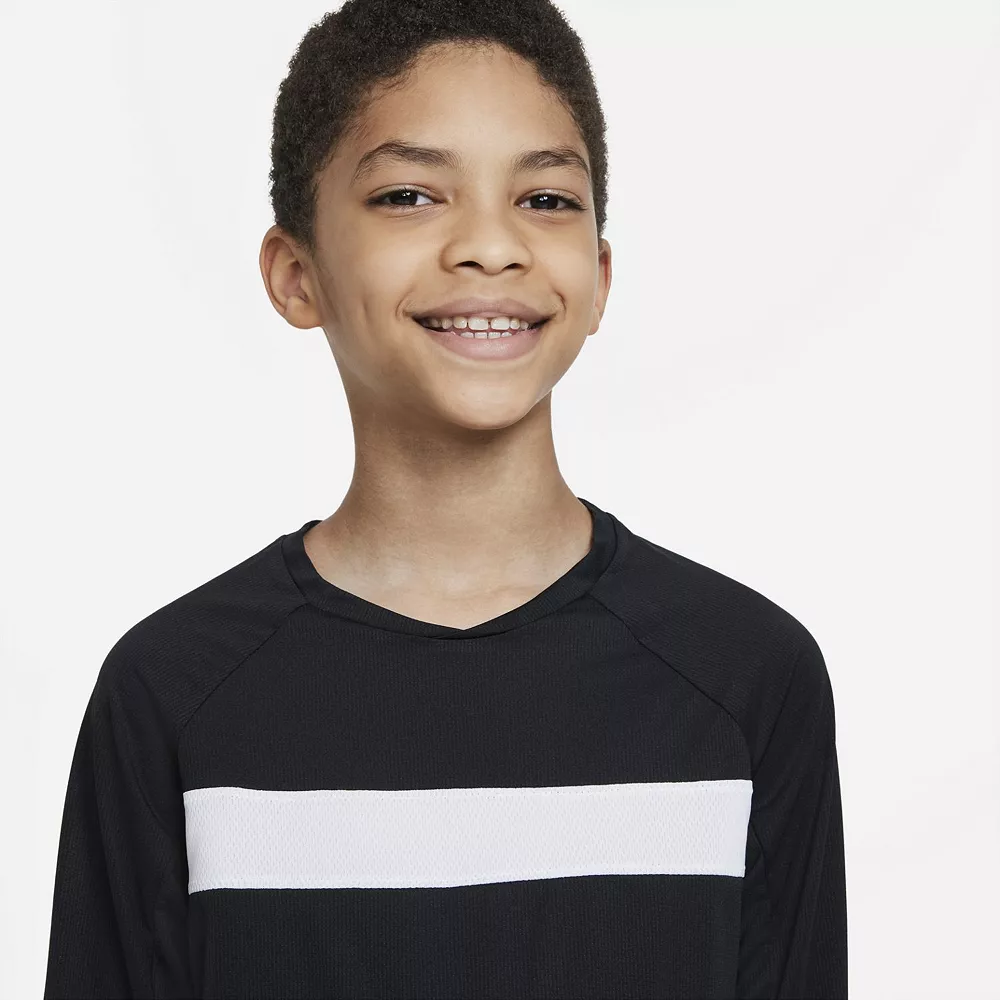 Boys 8-20 Nike GFX Ready Training Top - Image 7