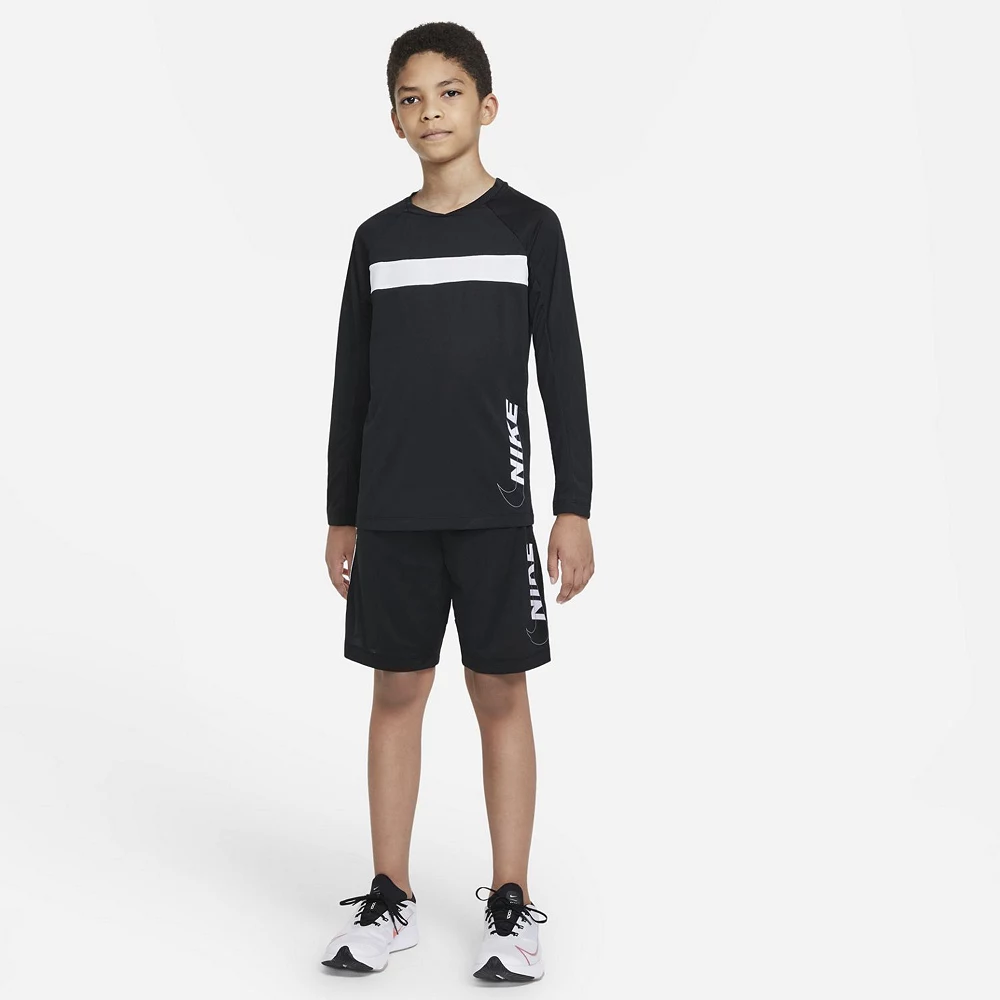Boys 8-20 Nike GFX Ready Training Top - Image 5